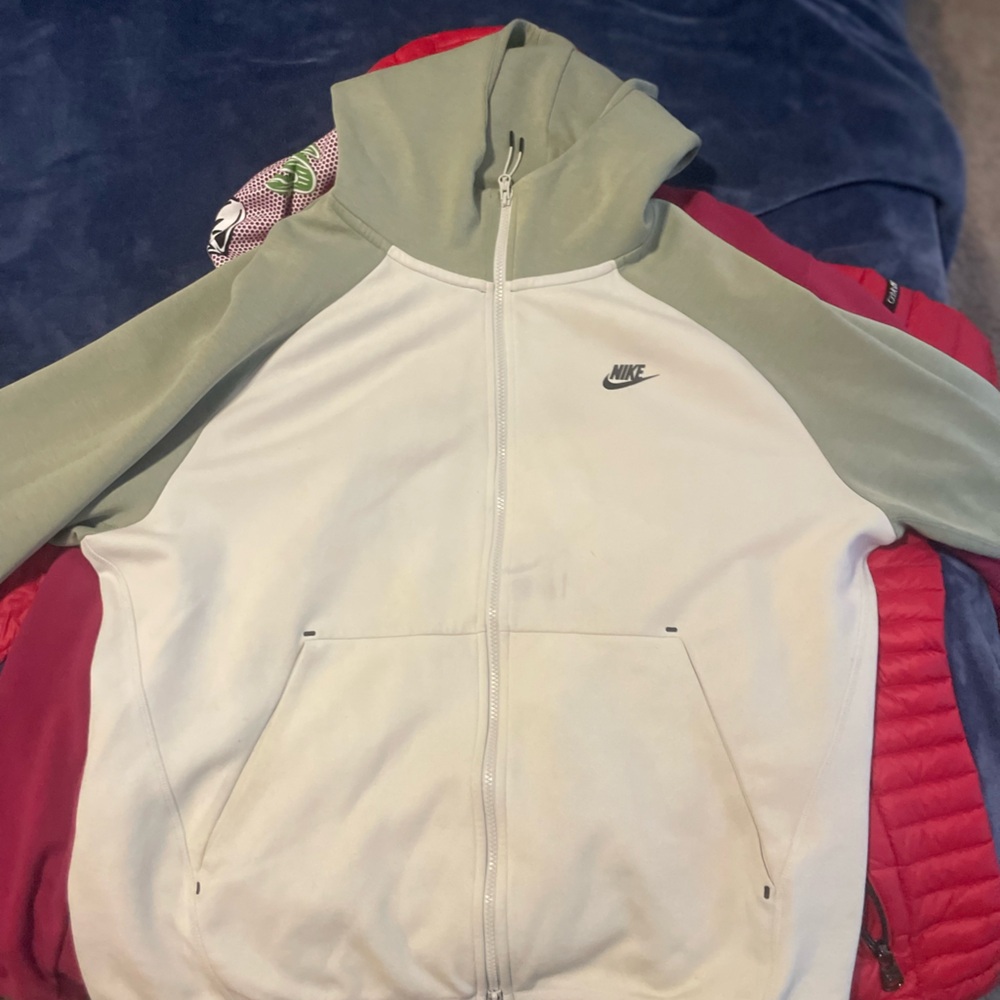 Nike Tech Hoodie